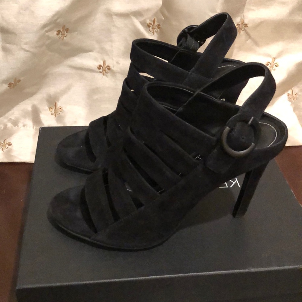 KENDALL + KYLIE BLACK SUEDE SANDALS